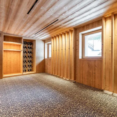 Luxueux 1300, 12 Pers, Jacuzzi, Animaux Admis, Parking - Fr-1-568-43 Куршавель